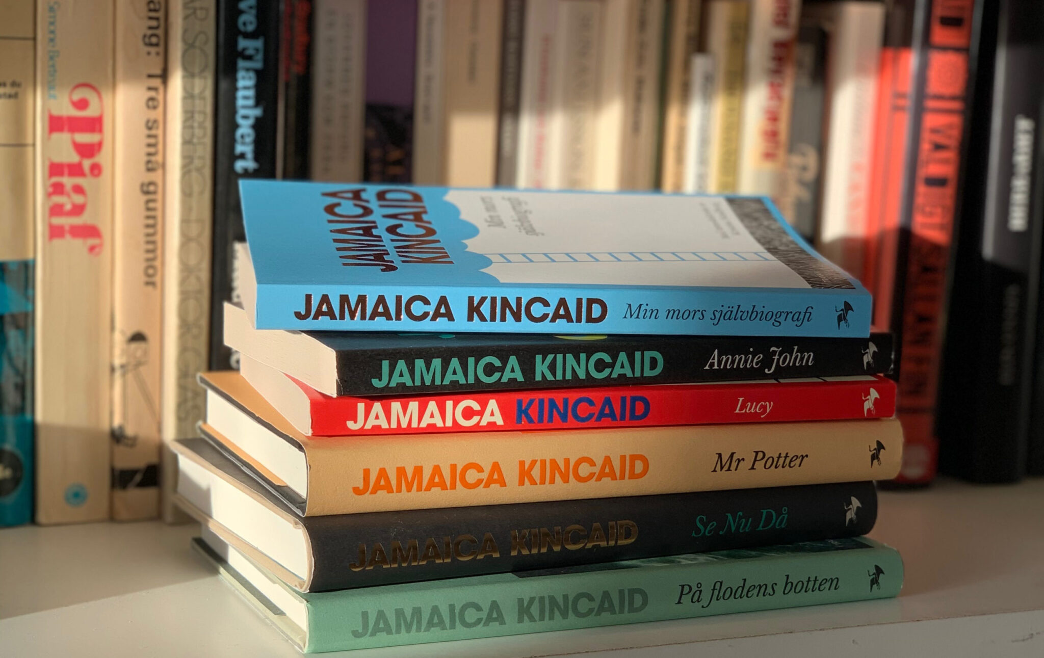 Läs Jamaica Kincaids Annie John i er bokcirkel – frågor, fördjupning och köperbjudande